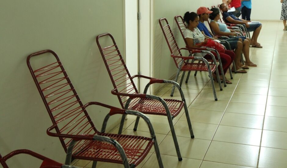 Unidade de Pronto Atendimento recebe cadeiras para pacientes