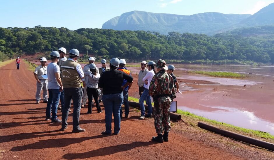 Grupo de trabalho em vistoria a barragens de rejeito em Corumbá