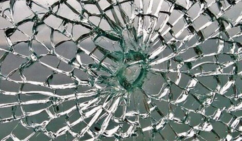 Froagido é conhecido como "maníaco do blindex" pelo hábito de destruir portas de vidro para furtos