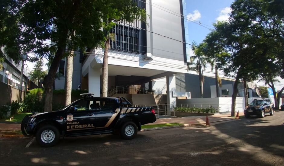 Apesar de ter cumprido mandados aqui em Mato Grosso do Sul, a operação é comandada pela Polícia Federal de Pernambuco.
