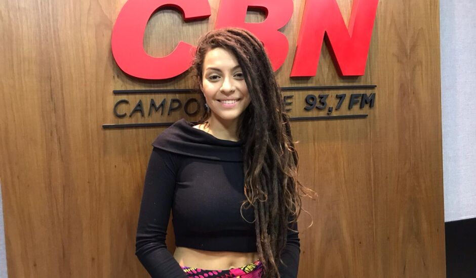 Marina Peralta - Cantora e compositora