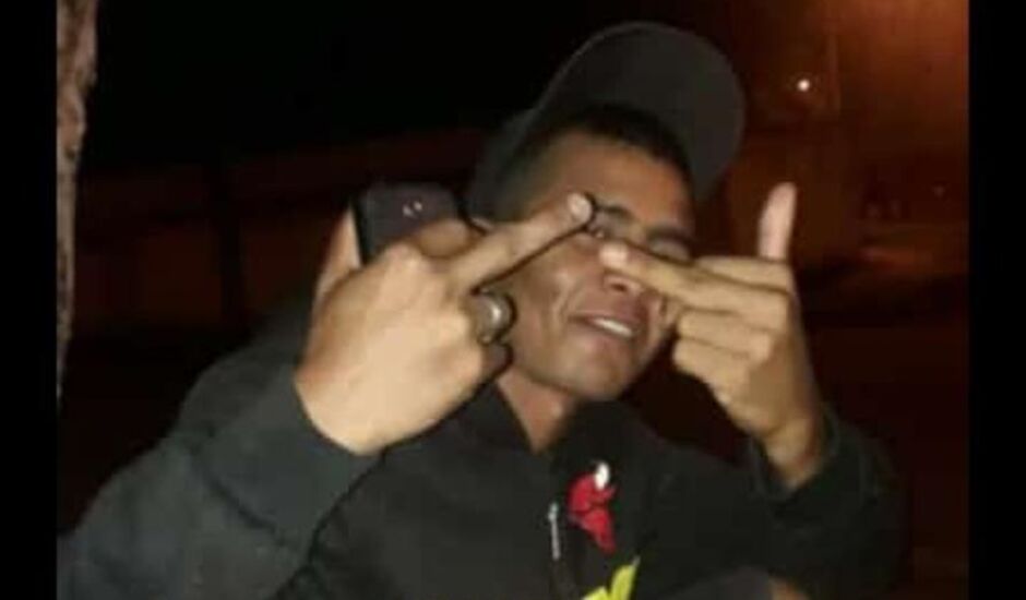 Luis Felipe, 24 anos, vulgo "Campinas". Morto após assalto em Mercearia