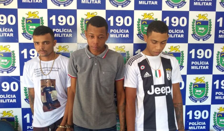 Adriano Augusto, Matheus Gomes e Estevam Nascimento foram presos em flagrante
