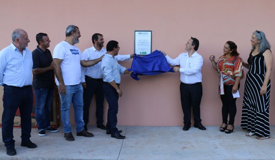A inauguração contou com a presença do reitor da UEMS Fábio Edir dos Santos Costa