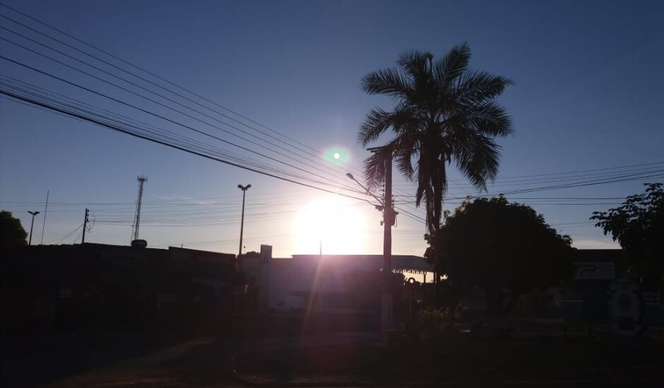 Manhã em Paranaíba amanheceu com temperatura amena