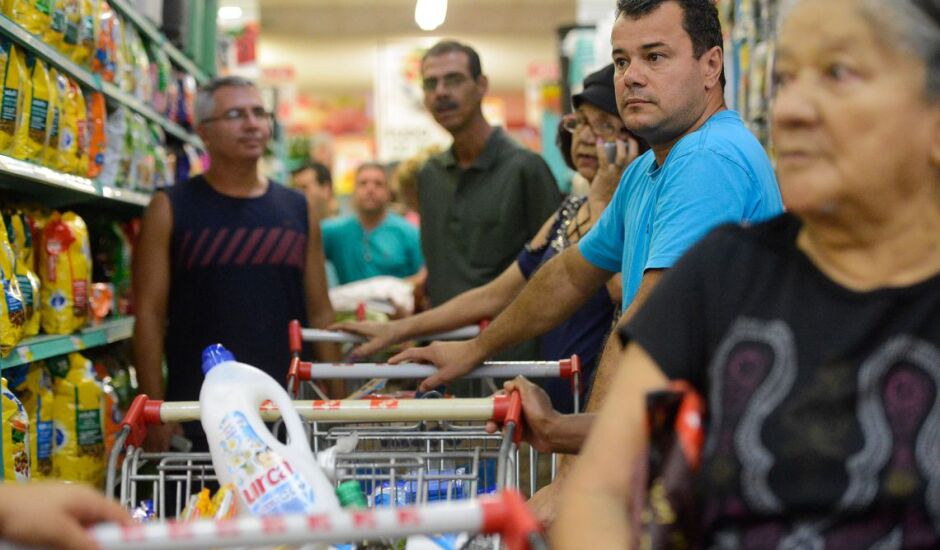 Cesta mais cara do país foi a de São Paulo, onde o conjunto de alimentos essenciais custava, em média, R$ 522,05