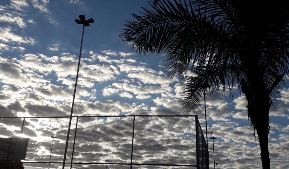 Em Paranaíba a sexta-feira será de sol com algumas nuvens, houve registro de névoa ao amanhecer