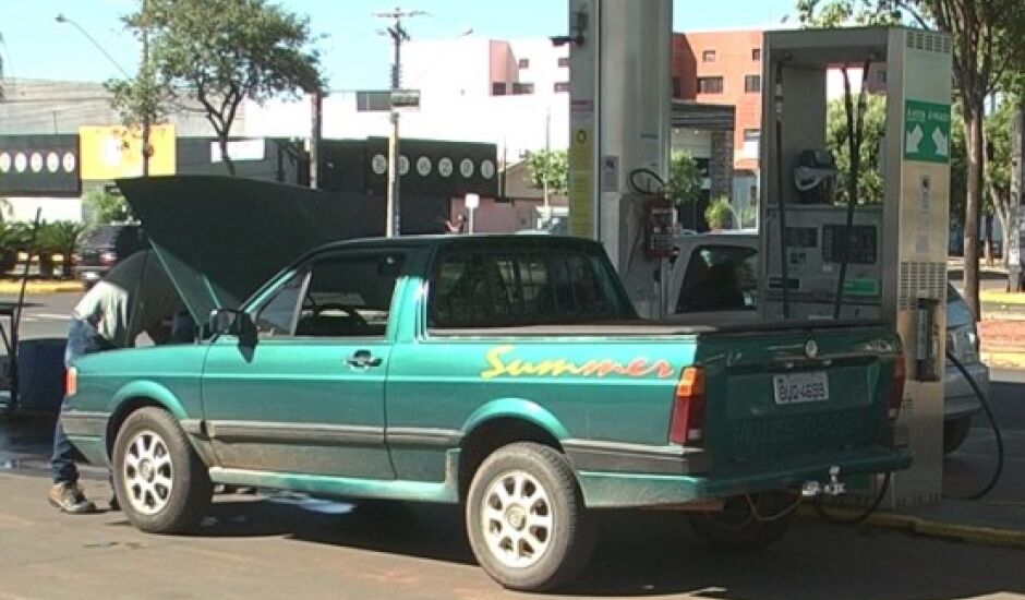 Em um mês, preço médio da gasolina aumentou R$ 0,09 nos postos da cidade
