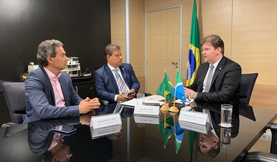 Marquinhos Trad se reuniu com o senador Nelsinho Trad (PSD) e o ministro de Desenvolvimento Regional, Gustavo Canuto.