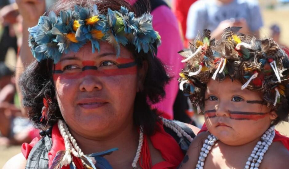 Mulheres indígenas protestam na Esplanada dos Ministérios contra o governo Bolsonaro