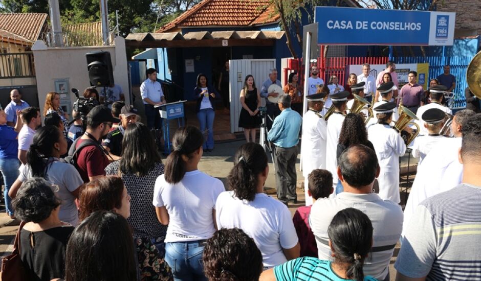 Cerimônia de inauguração da Central de Interpretação de Libras reuniu autoridades locais