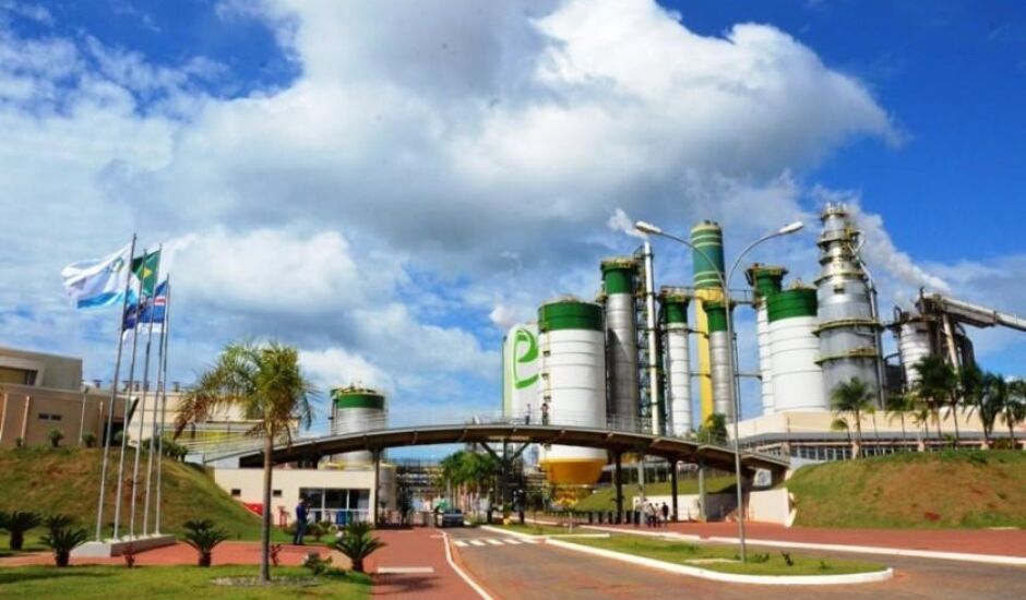 A instalação da segunda linha de celulose da Eldorado Brasil caiu para terceiro lugar na lista de investimentos da empresa