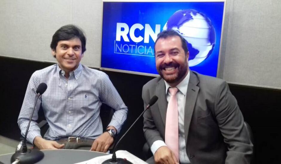 Paulo Salomão e Marcus Bazé, em entrevista ao jornal RCN Notícias