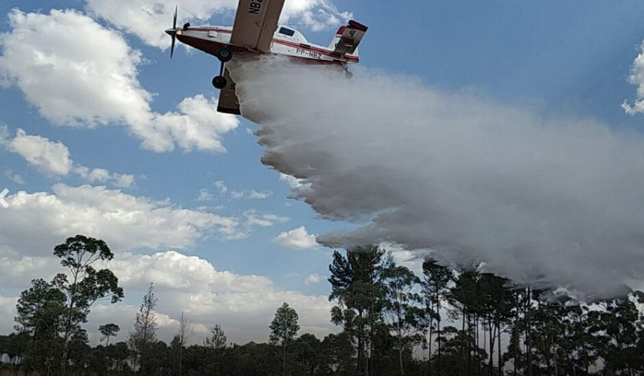 Avião do 2º Esquadrão de Aviação Operacional do Corpo de Bombeiros do DF que atuará no combate aos incêndios em MS