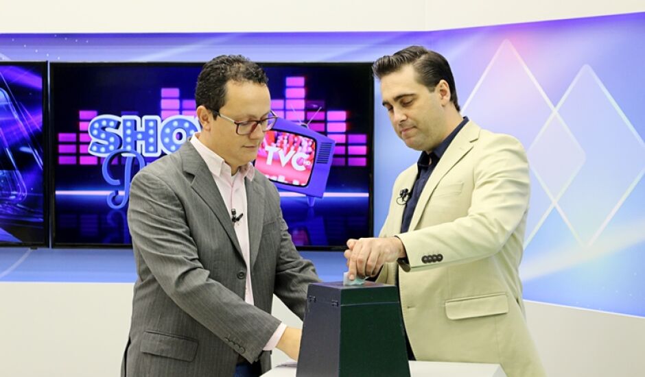 Fernando Moraes e Marcelo Marcos em sorteio no TVC Agora
