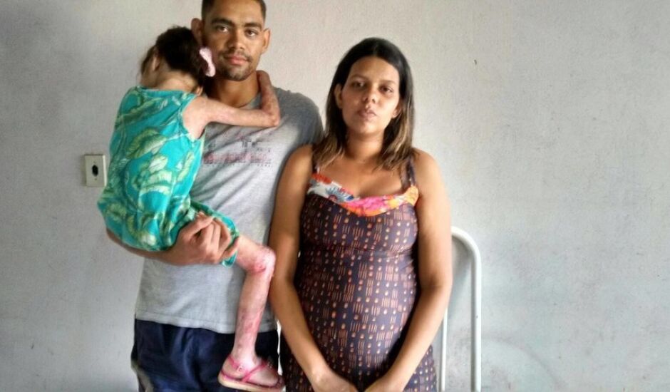 Rogério Aparecido Nunes e Vanessa da Costa Santos vieram de Rondonópolis (MT) e estão há dois meses no município