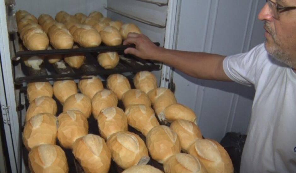 Pão francês pode ficar mais caro por conta da alta do dólar em Três Lagoas