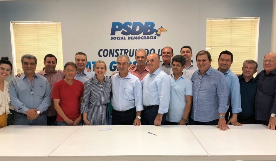 A reunião de filiação dos novos tucanos aconteceu no diretório do partido em Campo Grande.