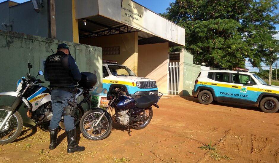 Após tentativa de fuga Polícia Militar apreende motocicleta irregular