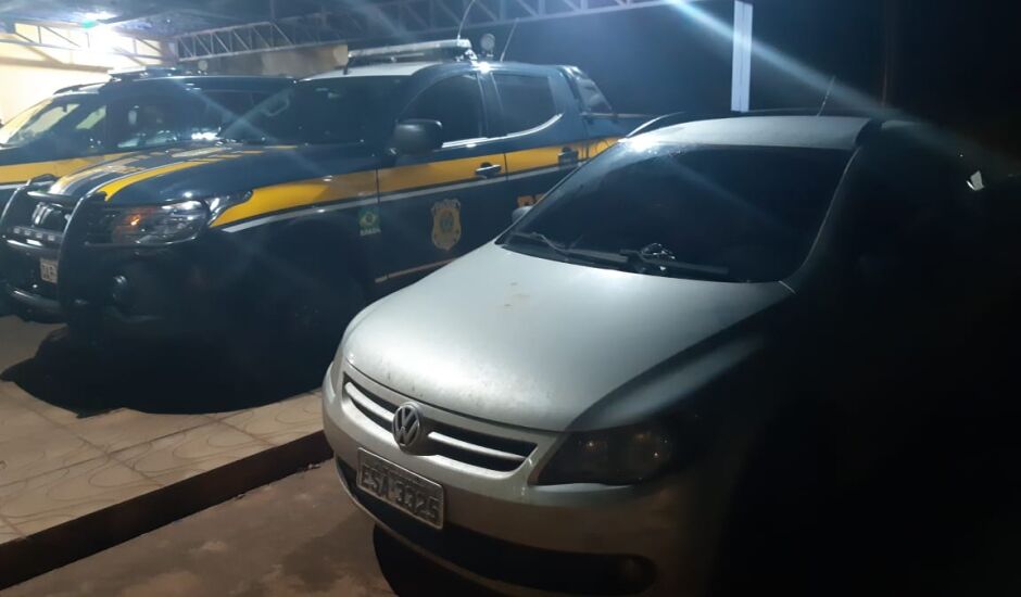O condutor alegou que teria comprado o veículo de uma mulher em São José do Rio Preto