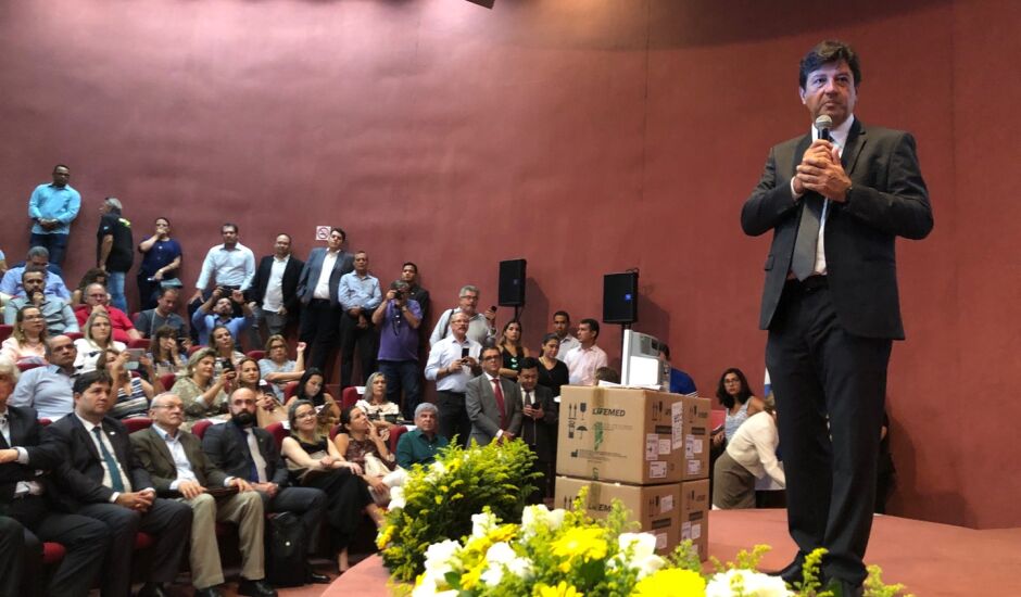 Ministro da Saúde falou sobre política durante coletiva de imprensa no evento desta manhã, em Campo Grande