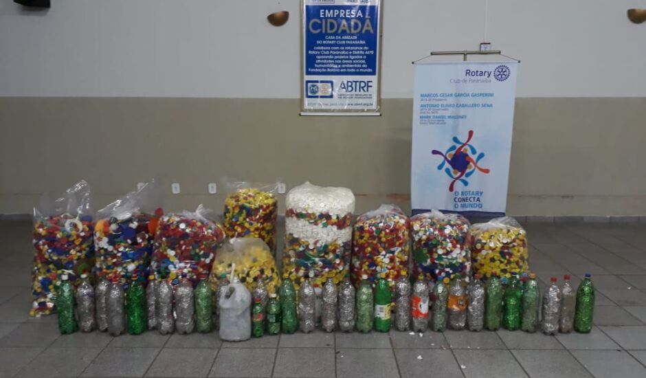 As tampas podem ser entregues no Rotary Paranaíba,  na rua Franklin Augusto Sales, 540, no centro