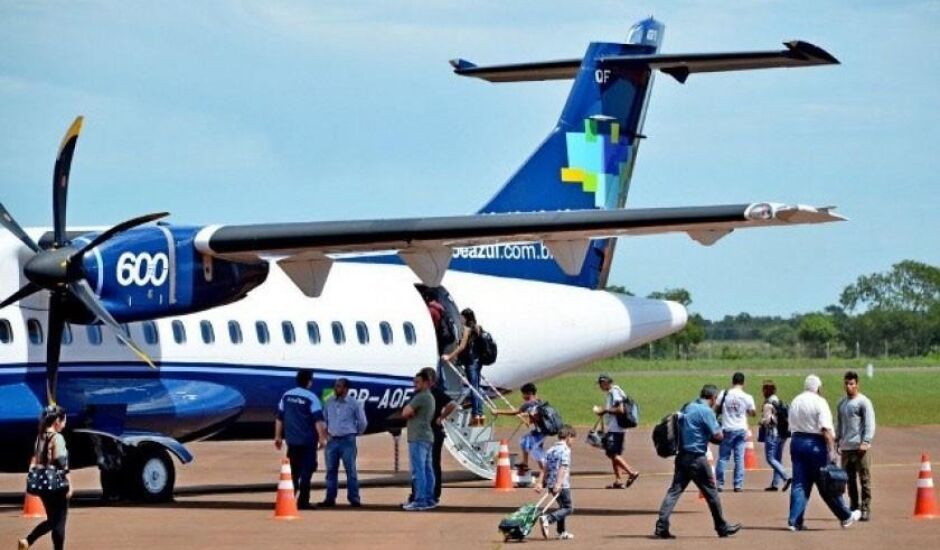 Após nova companhia anunciar voos em Mato Grosso do Sul, Azul reduz preço da passagem