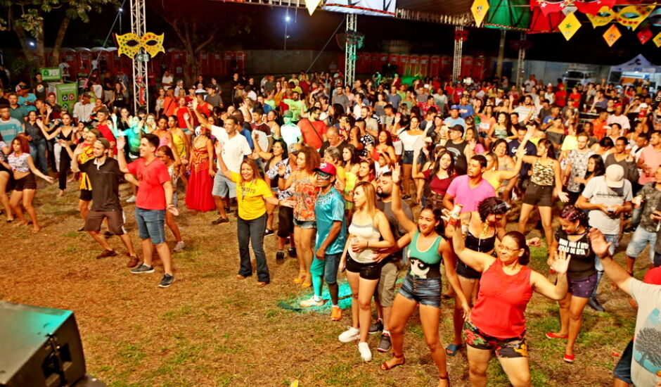 Foliões podem participar da última noite de Carnaval