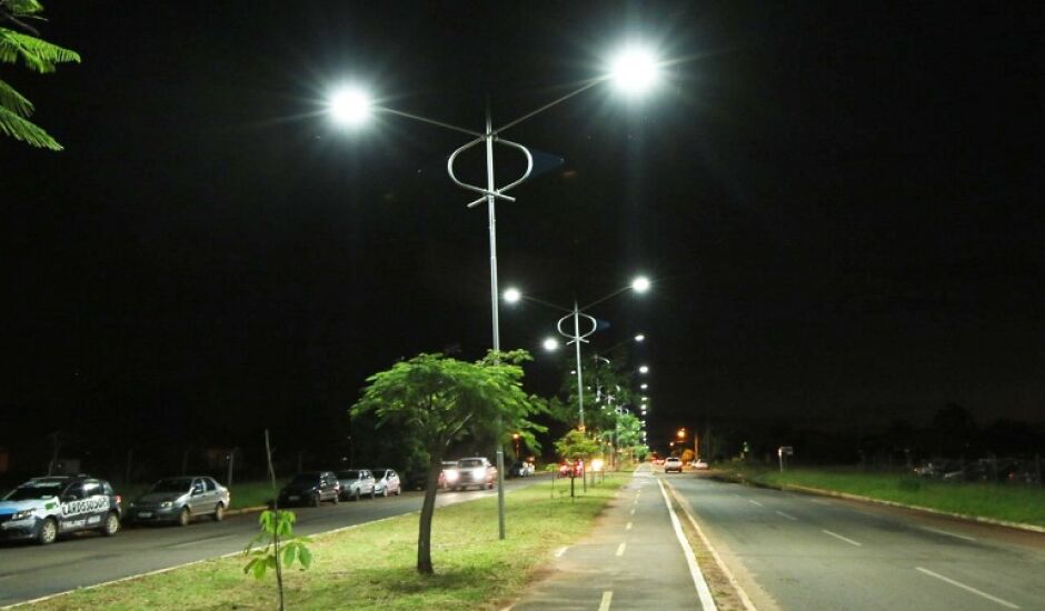 Paralelo a essas tratativas, prefeitura investirá na troca das lâmpadas atuais por LED