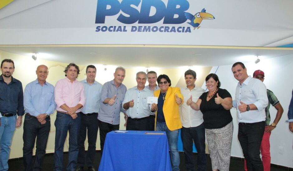 Filiação teve a presença do presidente estadual do PSDB, Sérgio de Paula e do governador Reinaldo Azambuja