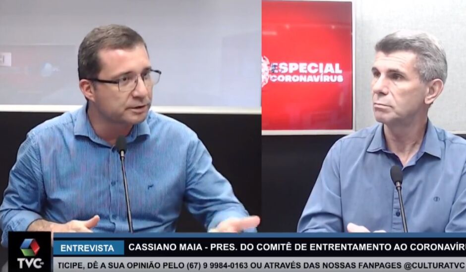 Cassiano Maia em entrevista ao jornalista Valdecir Cremon (dir.)
