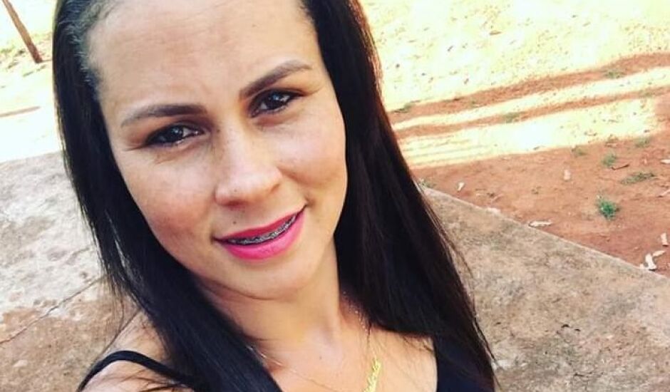 Valéria Ribeiro, de 30 anos, morreu na noite desta quinta-feira na Santa Casa do município