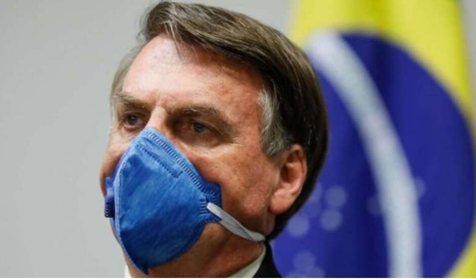 Parlamentares acionam justiça contra vetos de Bolsonaro