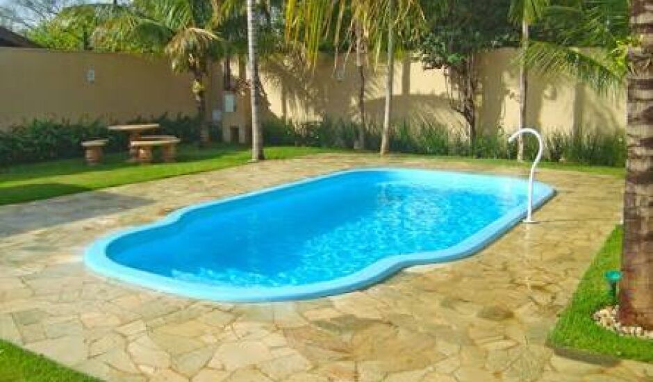 Corpo de Bombeiros alerta para riscos de afogamento em piscina