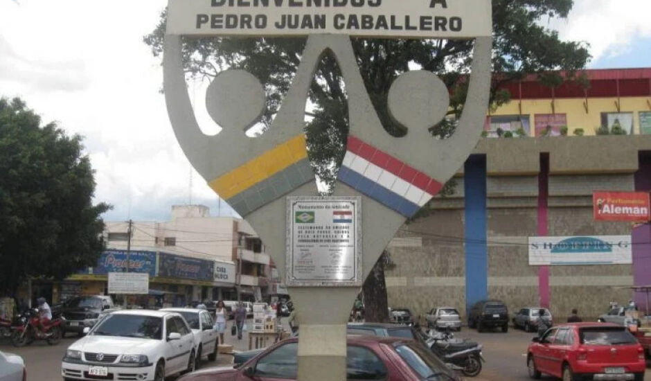 Depois de seus meses, fronteira com Paraguai reabre hoje
